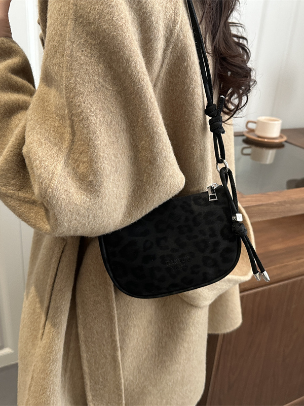 Trendy matte schoudertas, modi - Women'S Young Bags recensie en prijs
